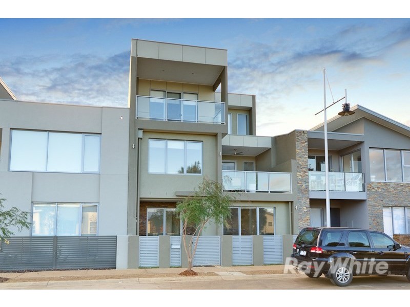 22 Spinnaker Terrace, Safety Beach VIC 3936