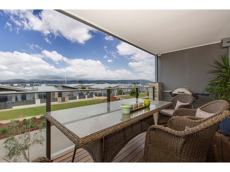 42 Spinnaker Terrace, Safety Beach VIC 3936