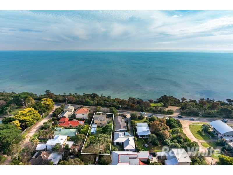 570 Esplanade, Mount Martha VIC 3934