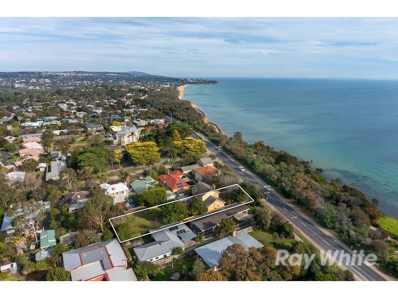 570 Esplanade, Mount Martha VIC 3934