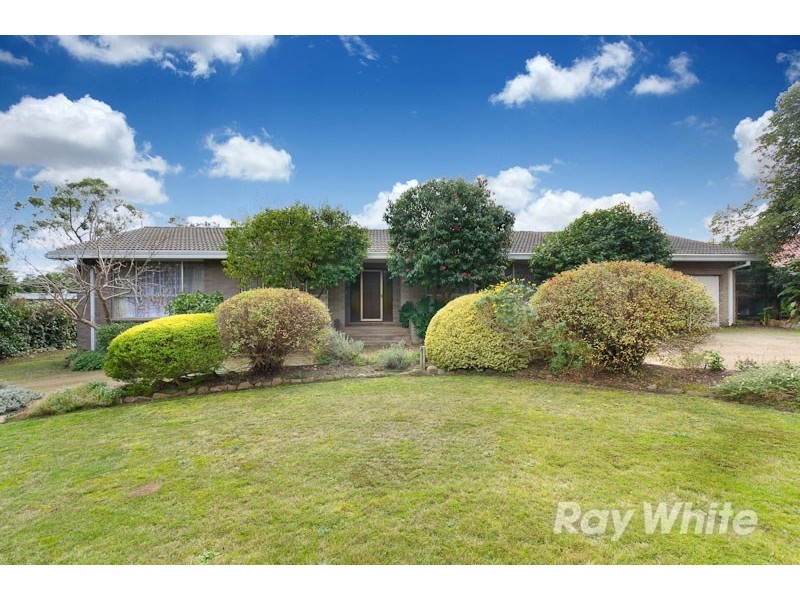 99 Bellbird Road, Mount Eliza VIC 3930