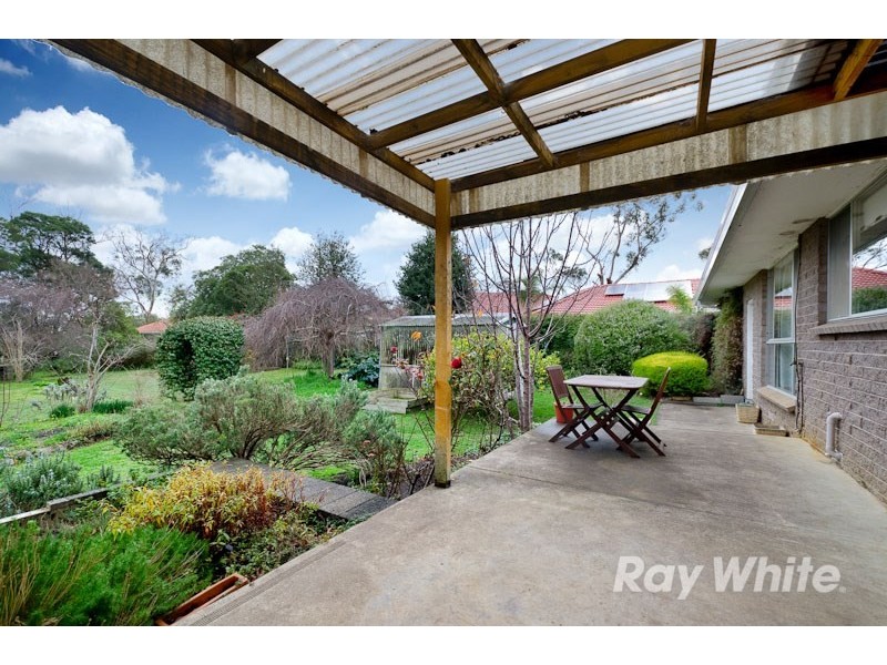 99 Bellbird Road, Mount Eliza VIC 3930