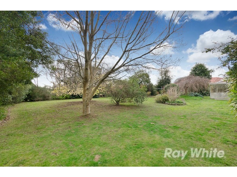 99 Bellbird Road, Mount Eliza VIC 3930