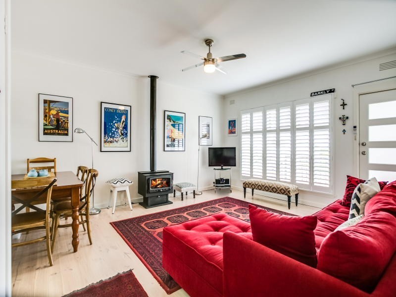 9/5 Barkly Street, Mornington VIC 3931