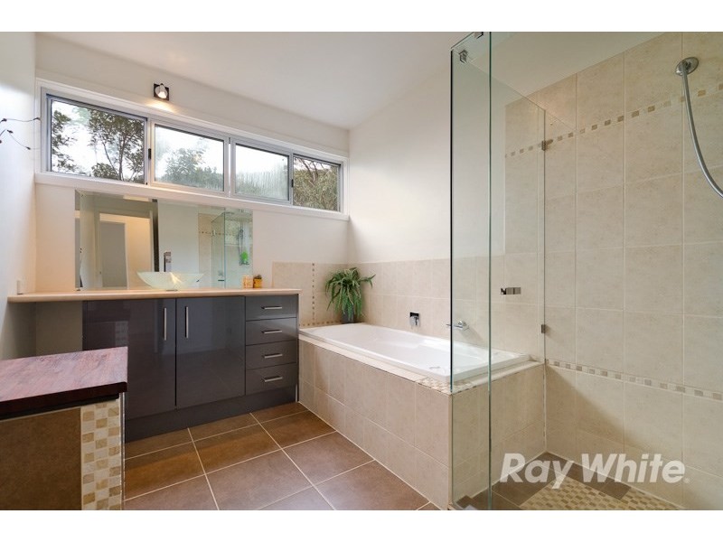 31 Cook Street, Mccrae VIC 3938