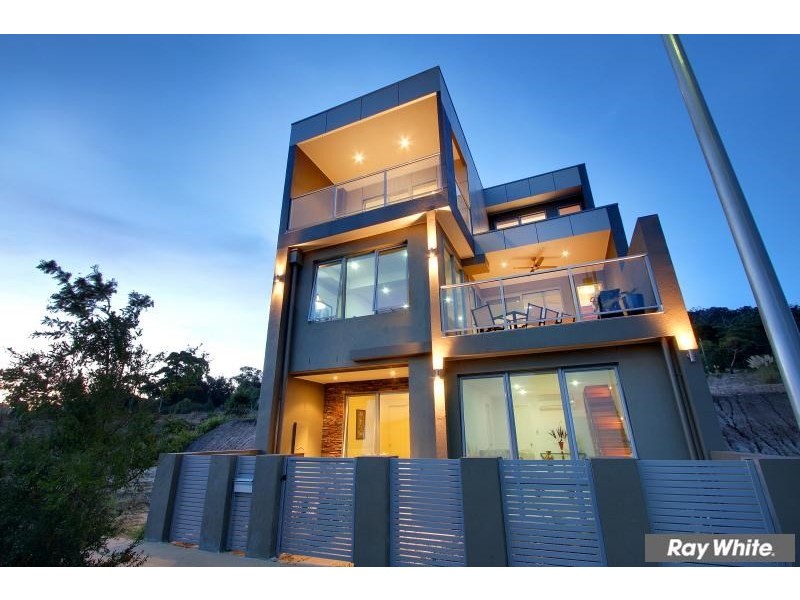 22 Spinnaker Terrace, Safety Beach VIC 3936