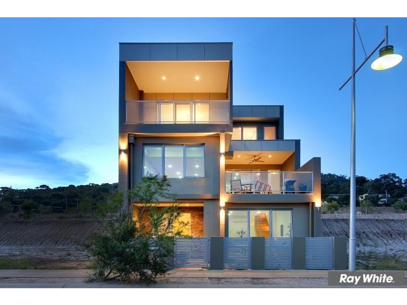 22 Spinnaker Terrace, Safety Beach VIC 3936