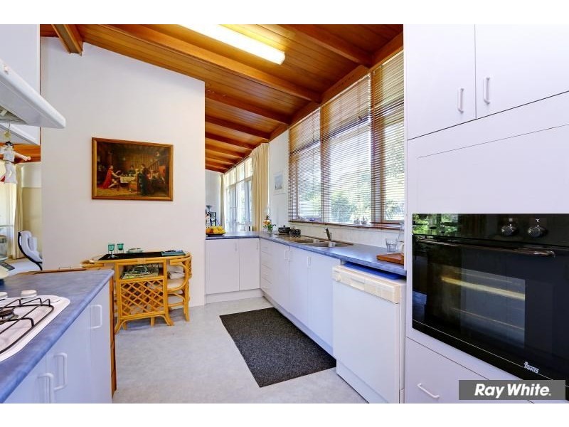 50 Dava Drive, Mornington VIC 3931