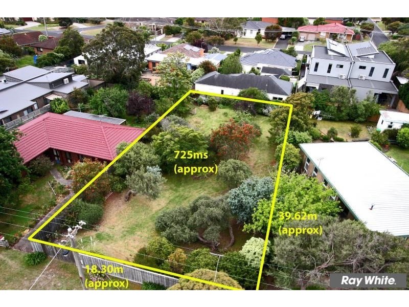 23 Carnoustie Grove, Mornington VIC 3931