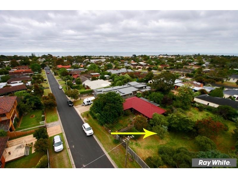 23 Carnoustie Grove, Mornington VIC 3931