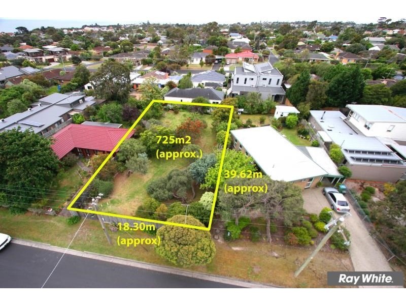 23 Carnoustie Grove, Mornington VIC 3931