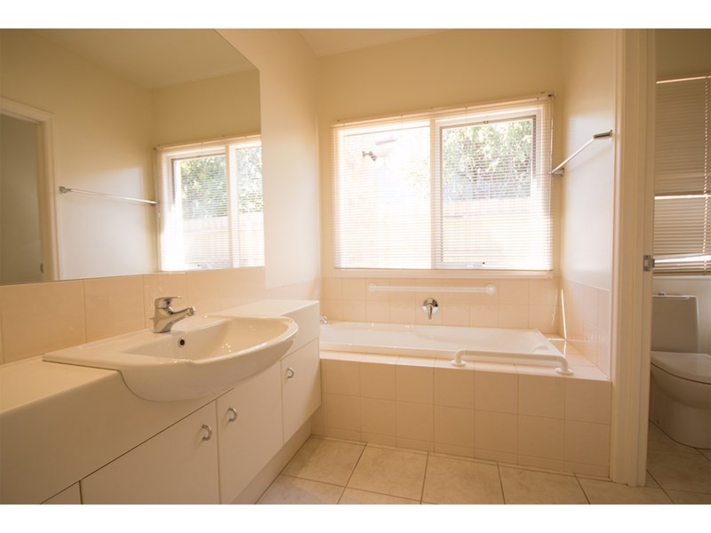 11a Northcote Terrace, Mornington VIC 3931