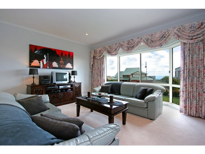 7 Hove Road, Mount Martha VIC 3934