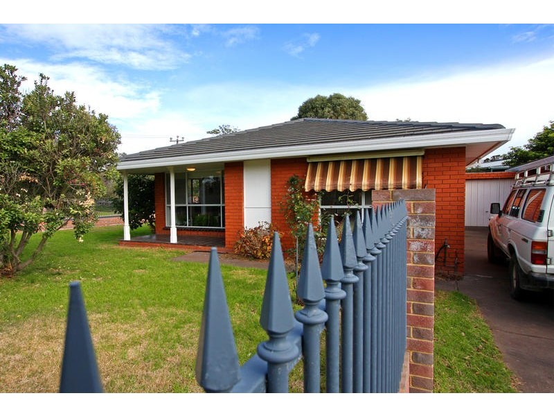 1/3 Johns Road, Mornington VIC 3931
