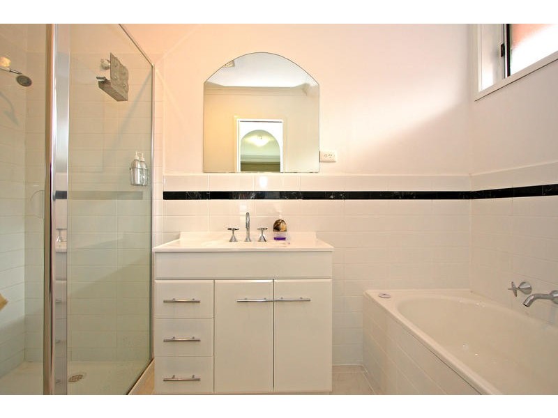 1/3 Johns Road, Mornington VIC 3931