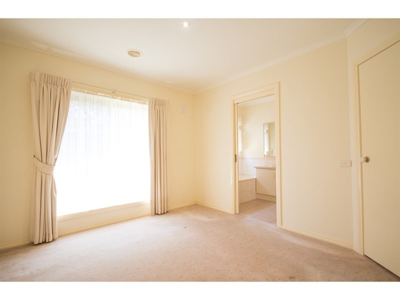 1/32 Alameda Avenue, Mornington VIC 3931