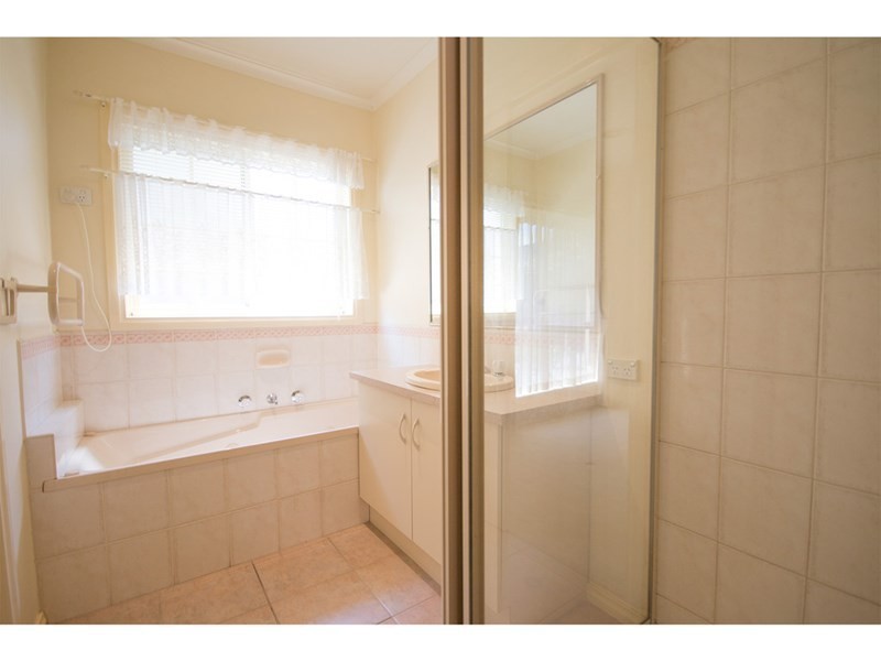 1/32 Alameda Avenue, Mornington VIC 3931