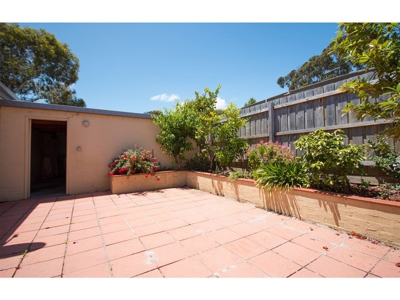 1/32 Alameda Avenue, Mornington VIC 3931