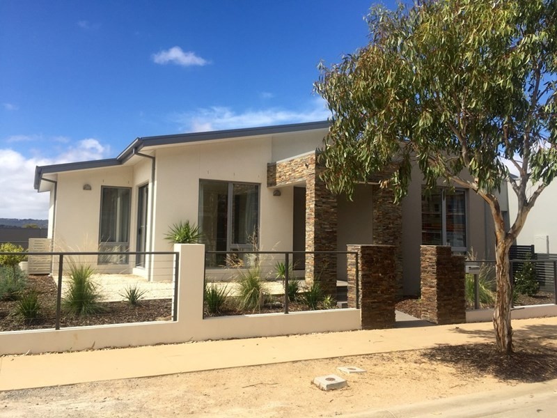 39 Helm Avenue, Safety Beach VIC 3936