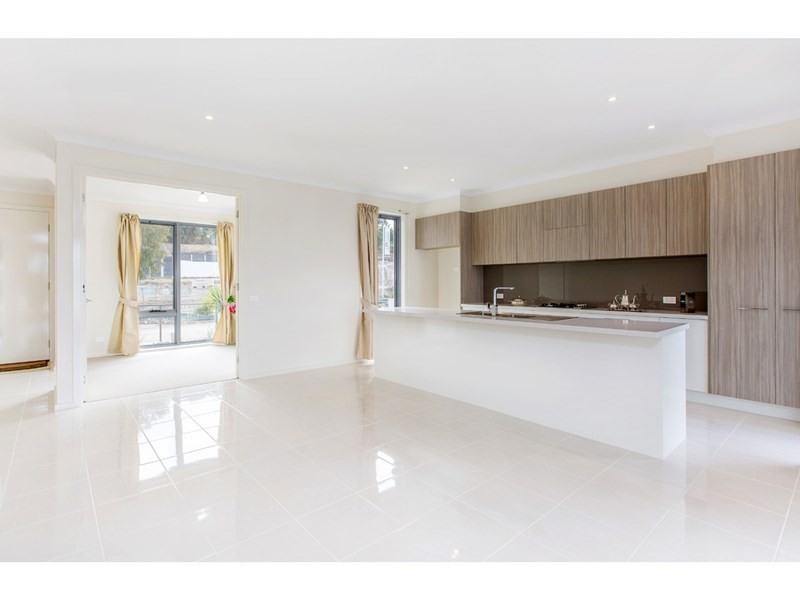 39 Helm Avenue, Safety Beach VIC 3936