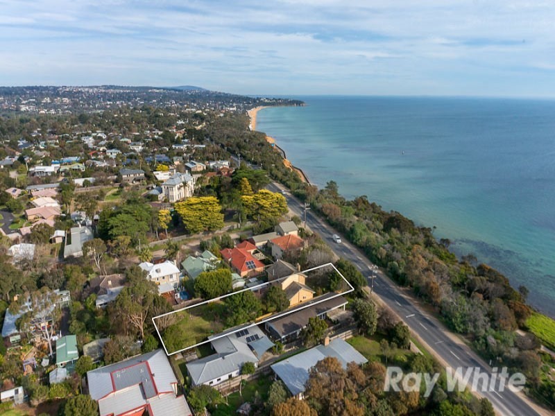 570 Esplanade, Mount Martha VIC 3934