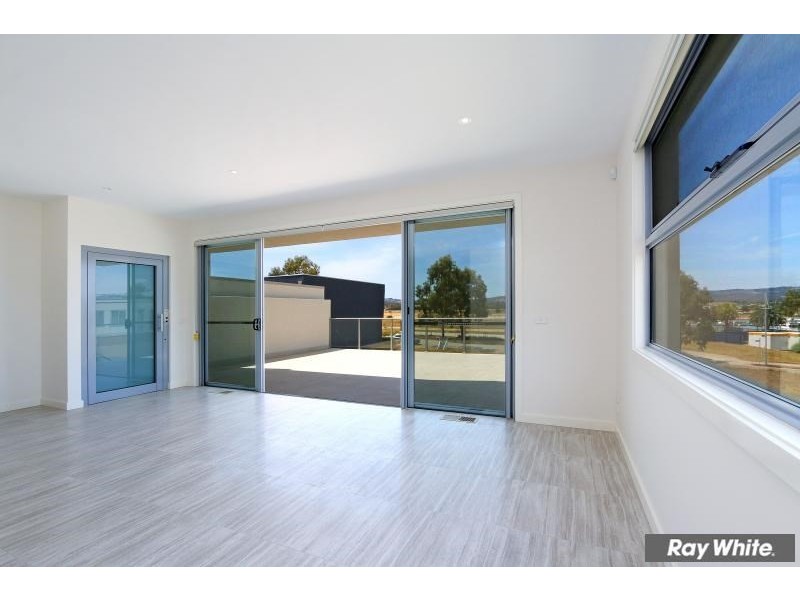 19 Spinnaker Terrace, Safety Beach VIC 3936