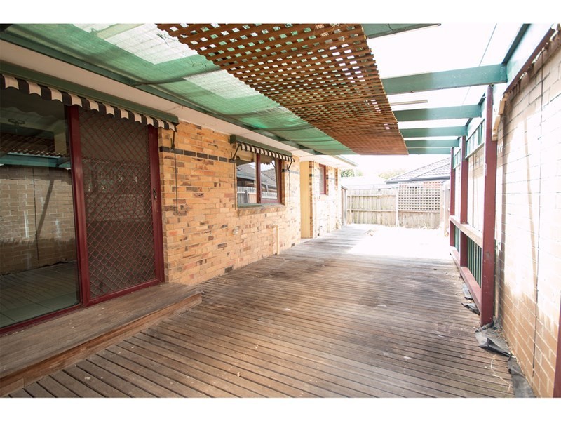 52 Railway Parade, Seaford VIC 3198