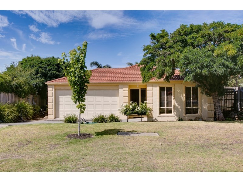 19 Waltham Drive, Mornington VIC 3931