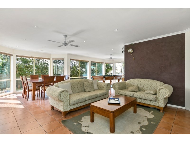 19 Waltham Drive, Mornington VIC 3931