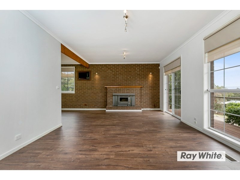 33 Carrathool Avenue, Rosebud VIC 3939