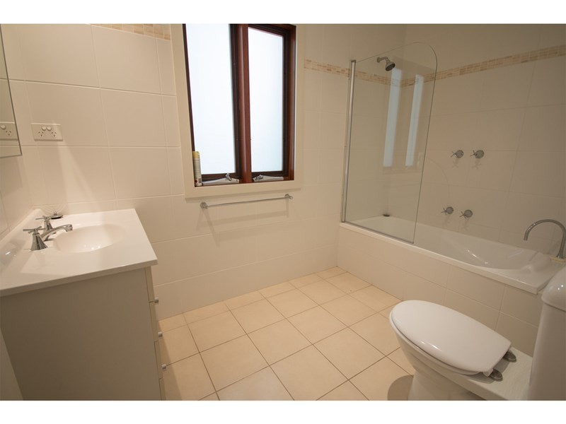 17 Hinkler Street, Mount Martha VIC 3934