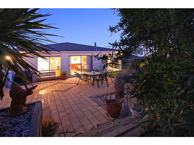 2 Olga Place, Mount Martha VIC 3934