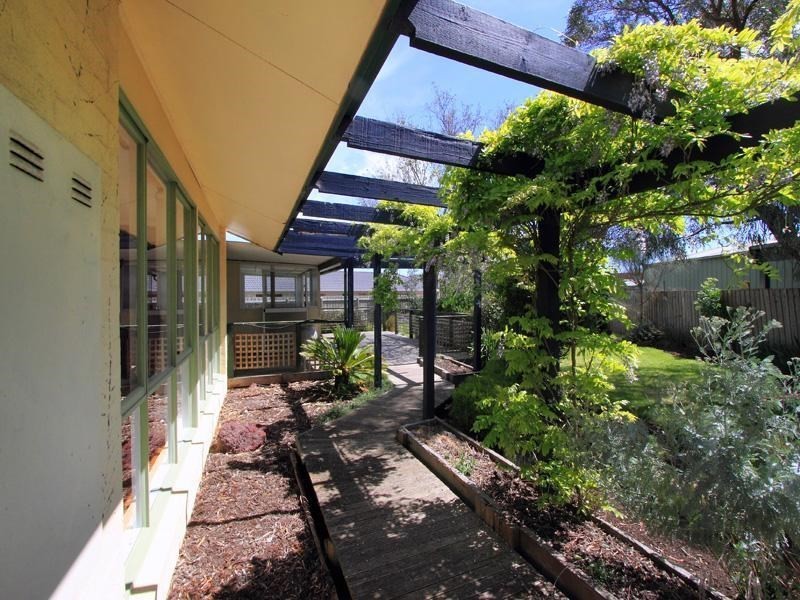 6 Lisa Britt Court, Mount Martha VIC 3934