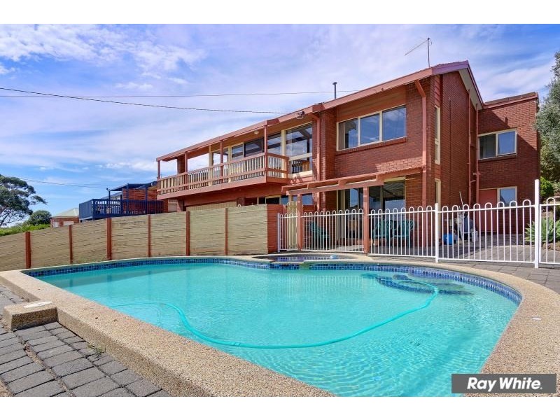 8 Jackson Street, Mount Martha VIC 3934