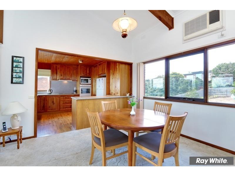 8 Jackson Street, Mount Martha VIC 3934