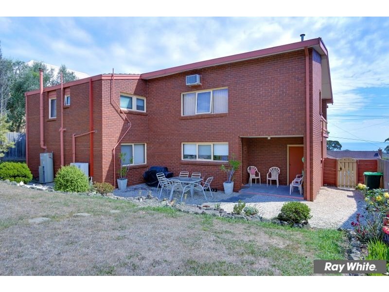 8 Jackson Street, Mount Martha VIC 3934