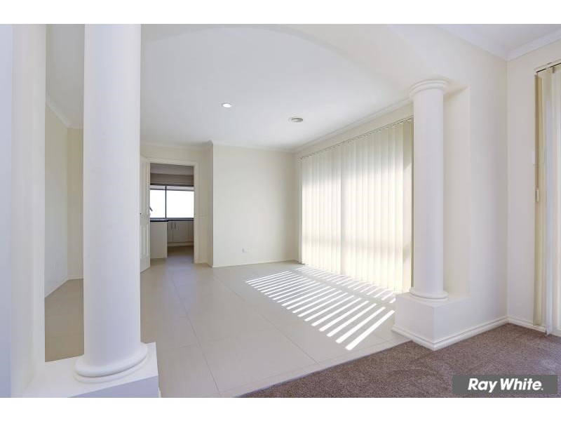 9 Esher Rise, Mount Martha VIC 3934