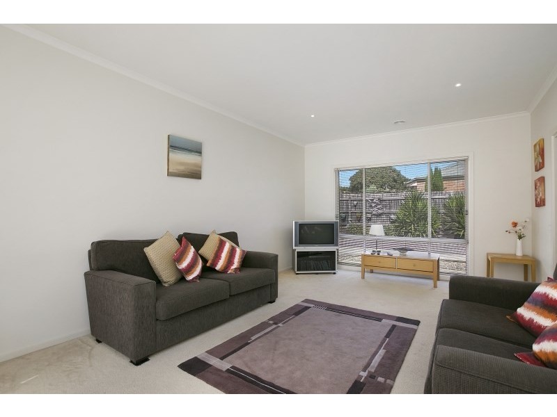 2/24 Spray Street, Mornington VIC 3931