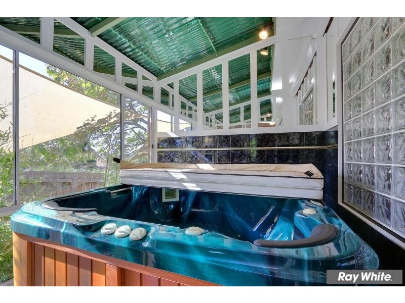 12 Jacaranda Crescent, Mornington VIC 3931