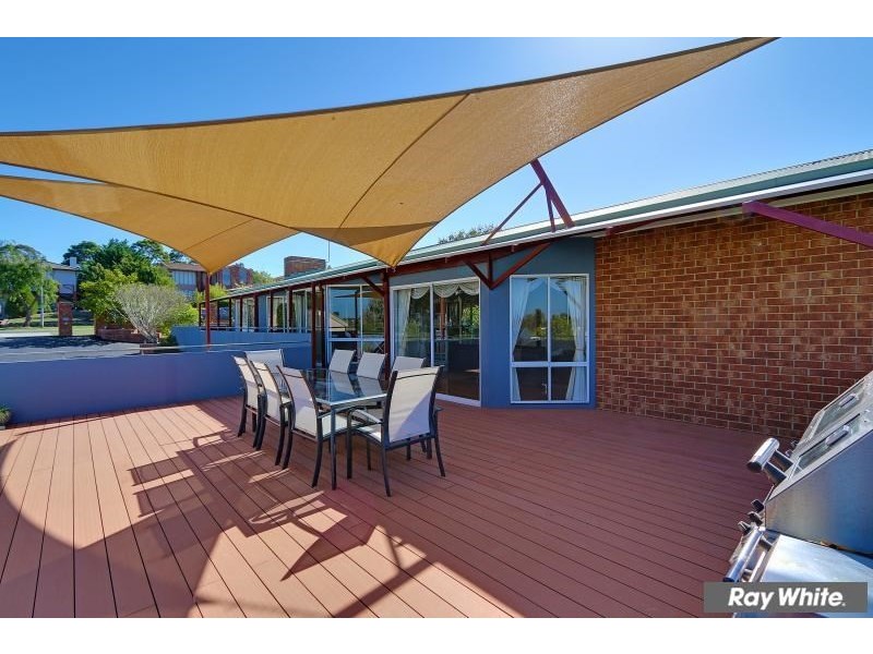 12 Jacaranda Crescent, Mornington VIC 3931