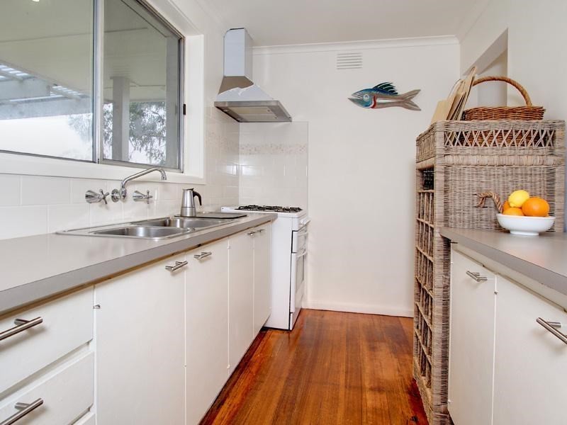 2 Narambi Crescent, Mornington VIC 3931