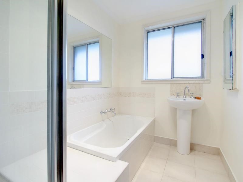 2 Narambi Crescent, Mornington VIC 3931