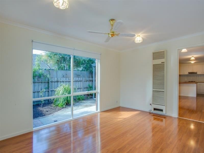 6 Clairmont Close, Somerville VIC 3912