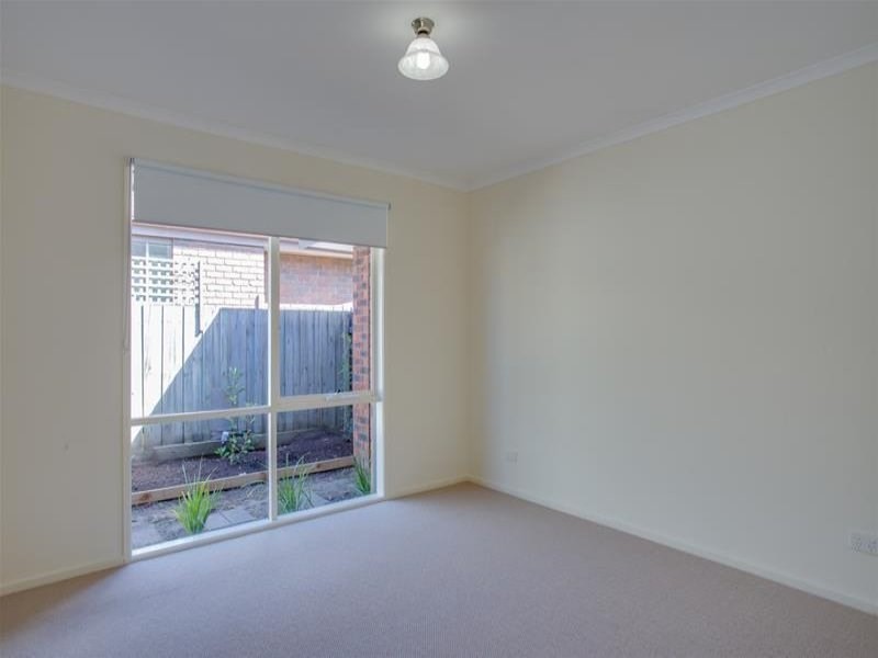 6 Clairmont Close, Somerville VIC 3912