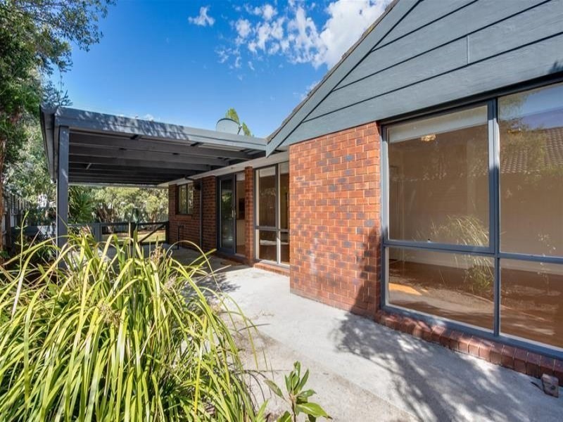 6 Clairmont Close, Somerville VIC 3912