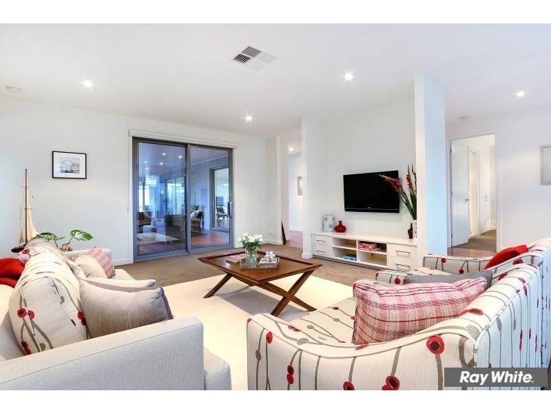 74 Balcombe Drive, Mount Martha VIC 3934