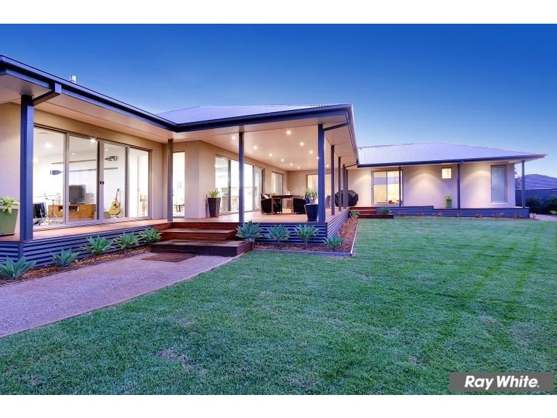 74 Balcombe Drive, Mount Martha VIC 3934