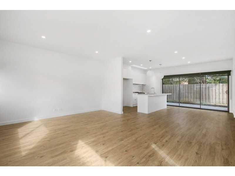 3/51 Van Ness Avenue, Mornington VIC 3931