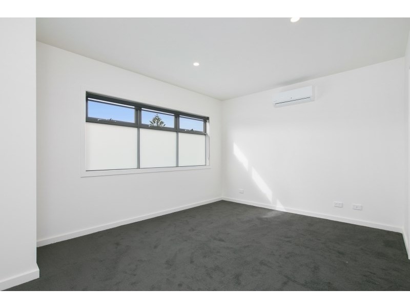 3/51 Van Ness Avenue, Mornington VIC 3931
