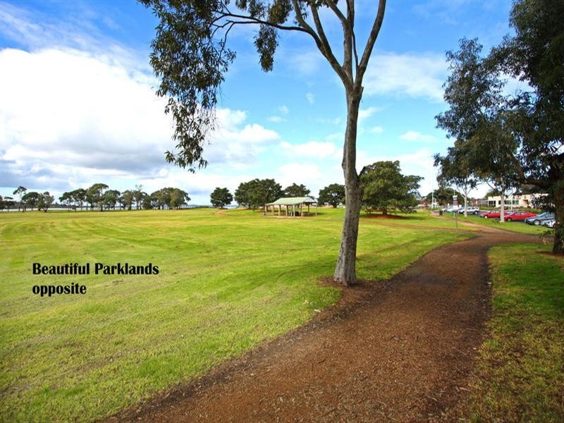 Shop 3/184 Salmon Street, Hastings VIC 3915